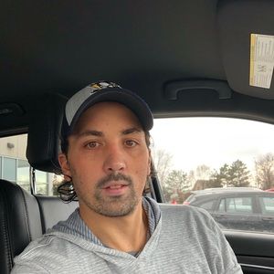 Meet your Posher, Lee